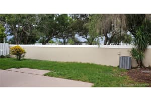 266 E Riverbend Dr, Sunrise, FL 33326, Sold 09/16/20