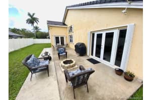 935 NW 203rd Ave, Pembroke Pines, FL 33029, Sold 09/17/20