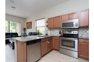 9076 SW 36th Manor, Miramar, FL 33025, Sold 11/06/20
