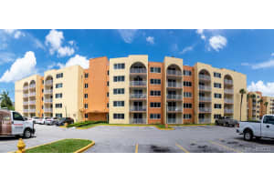 6970 NW 186th St, Hialeah, FL 33015, Sold 10/23/20