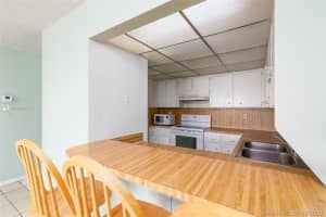 6970 NW 186th St, Hialeah, FL 33015, Sold 10/23/20