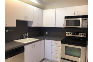 3375 N Country Club Dr, Miami, FL 33180, Sold 10/01/20