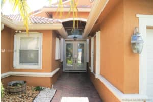 979 SW 190th Ave, Pembroke Pines, FL 33029, Sold 09/25/20