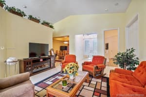 979 SW 190th Ave, Pembroke Pines, FL 33029, Sold 09/25/20
