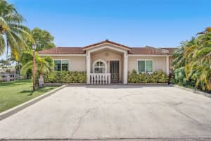 17224 NW 72nd Ave, Hialeah, FL 33015, Sold 10/01/20