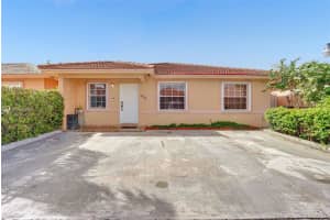 2213 W 74th Pl #28c, Hialeah, FL 33016, Sold 09/11/20