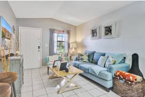 2213 W 74th Pl #28c, Hialeah, FL 33016, Sold 09/11/20