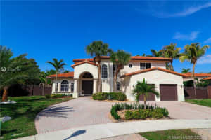 8123 NW 158th Terrace, Miami Lakes, FL 33016, Sold 04/01/21