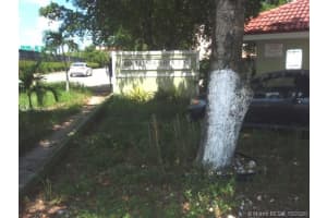 1900 W 68th St APT A405, Hialeah, FL 33014, Sold 01/14/21