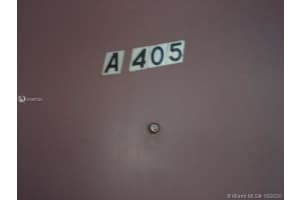 1900 W 68th St APT A405, Hialeah, FL 33014, Sold 01/14/21