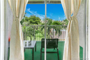 8511 NW 8th St, Miami, FL 33126, Sold 10/15/20