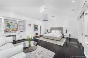 2120 Bay Ave, Miami Beach, FL 33140, Sold 11/01/20