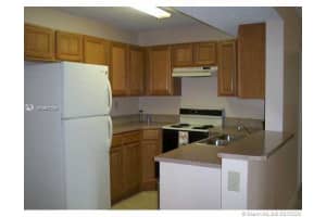 200 Palm Cir W, Pembroke Pines, FL 33025, Sold 05/28/21