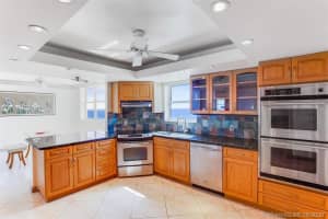 5825 Collins Ave #11f, Miami Beach, FL 33140, Sold 03/15/21
