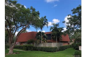 9851 NW 6th Ct, Plantation, FL 33324, Sold 09/30/20