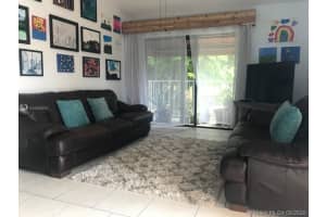 15620 SW 80th St, Miami, FL 33193, Sold 01/05/21