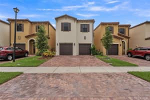 5213 NW 50th Terrace, Tamarac, FL 33319, Sold 10/28/20