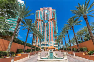 300 South Pointe Dr, Miami Beach, FL 33139, Sold 09/01/21