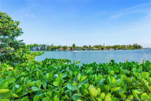 1158 S Biscayne Point Rd, Miami Beach, FL 33141, Sold 11/12/20
