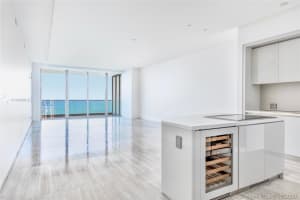 18975 Collins Ave, Sunny Isles Beach, FL 33160, Sold 03/22/23