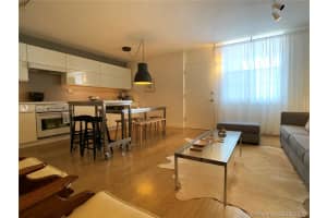 949 Pennsylvania Ave, Miami Beach, FL 33139, Sold 03/12/21