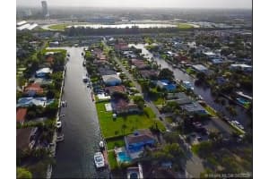 419 Alamanda Dr, Hallandale Beach, FL 33009, Sold 11/20/20