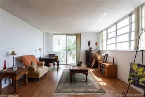 800 West Ave, Miami Beach, FL 33139, Sold 10/27/20