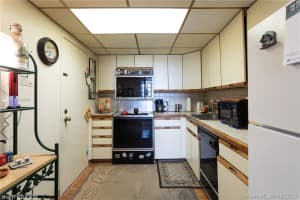 800 West Ave, Miami Beach, FL 33139, Sold 10/27/20