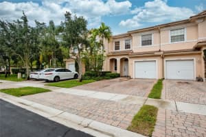 2843 SW 85th Ave, Miramar, FL 33025, Sold 10/30/20
