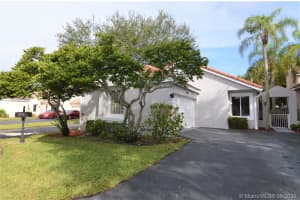10165 NW 4th St, Plantation, FL 33324, Sold 10/09/20