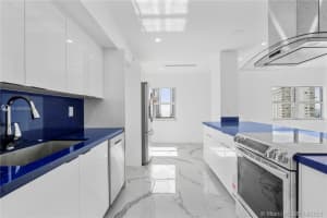 400 Kings Point Dr, Sunny Isles Beach, FL 33160, Sold 05/20/21