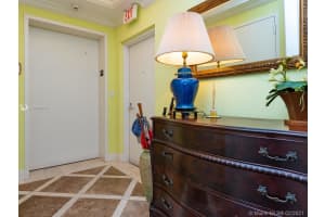 727 Crandon Blvd, Key Biscayne, FL 33149, Sold 06/01/21