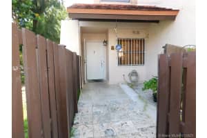 655 W Park Dr, Miami, FL 33172, Sold 05/07/21