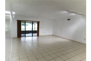 655 W Park Dr, Miami, FL 33172, Sold 05/07/21