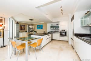 17201 Collins Ave, Sunny Isles Beach, FL 33160, Sold 12/12/20