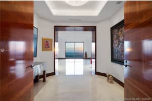 1425 Brickell Ave, Miami, FL 33131, Sold 03/15/21