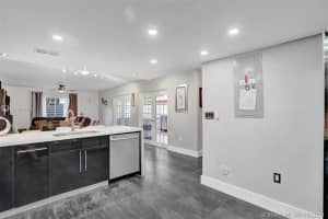 507 NW 98th Ave, Plantation, FL 33324, Sold 11/02/20