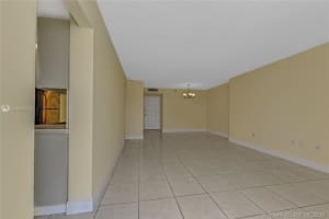 6061 Collins Ave #20b, Miami Beach, FL 33141, Sold 03/19/21