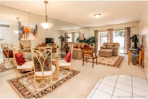 635 NW 210th St, Miami, FL 33169, Sold 11/16/20