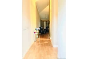 19230 NW 67th Ct, Hialeah, FL 33015, Sold 12/11/20