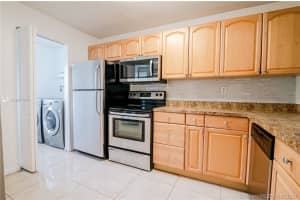 7962 NW 41st Ct, Sunrise, FL 33351, Sold 09/25/20