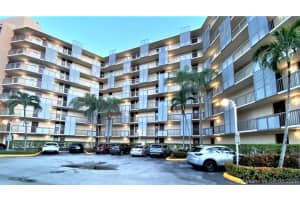 3101 N Country Club Dr, Aventura, FL 33180, Sold 05/13/21