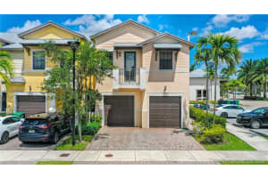 5905 NW 104th Path, Medley, FL 33178, Sold 11/06/20