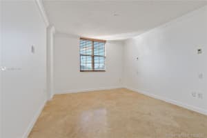 651 Okeechobee Blvd, West Palm Beach, FL 33401, Sold 03/04/21