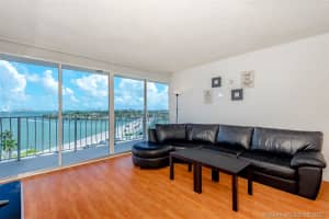7601 E Treasure Dr, North Bay Village, FL 33141, Sold 04/14/22