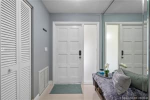 1631 Riverwood Ln, Coral Springs, FL 33071, Sold 11/05/20