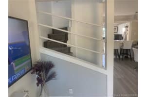 319 City View Dr, Fort Lauderdale, FL 33311, Sold 12/18/20
