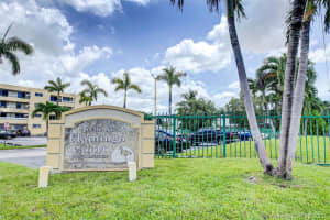 8320 NW 8th St, Miami, FL 33126, Sold 09/21/20