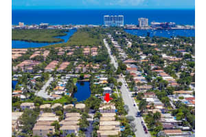 1210 Johnson Ct, Hollywood, FL 33019, Sold 11/13/20