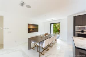 250 Palm Ave, Miami Beach, FL 33139, Sold 03/10/21